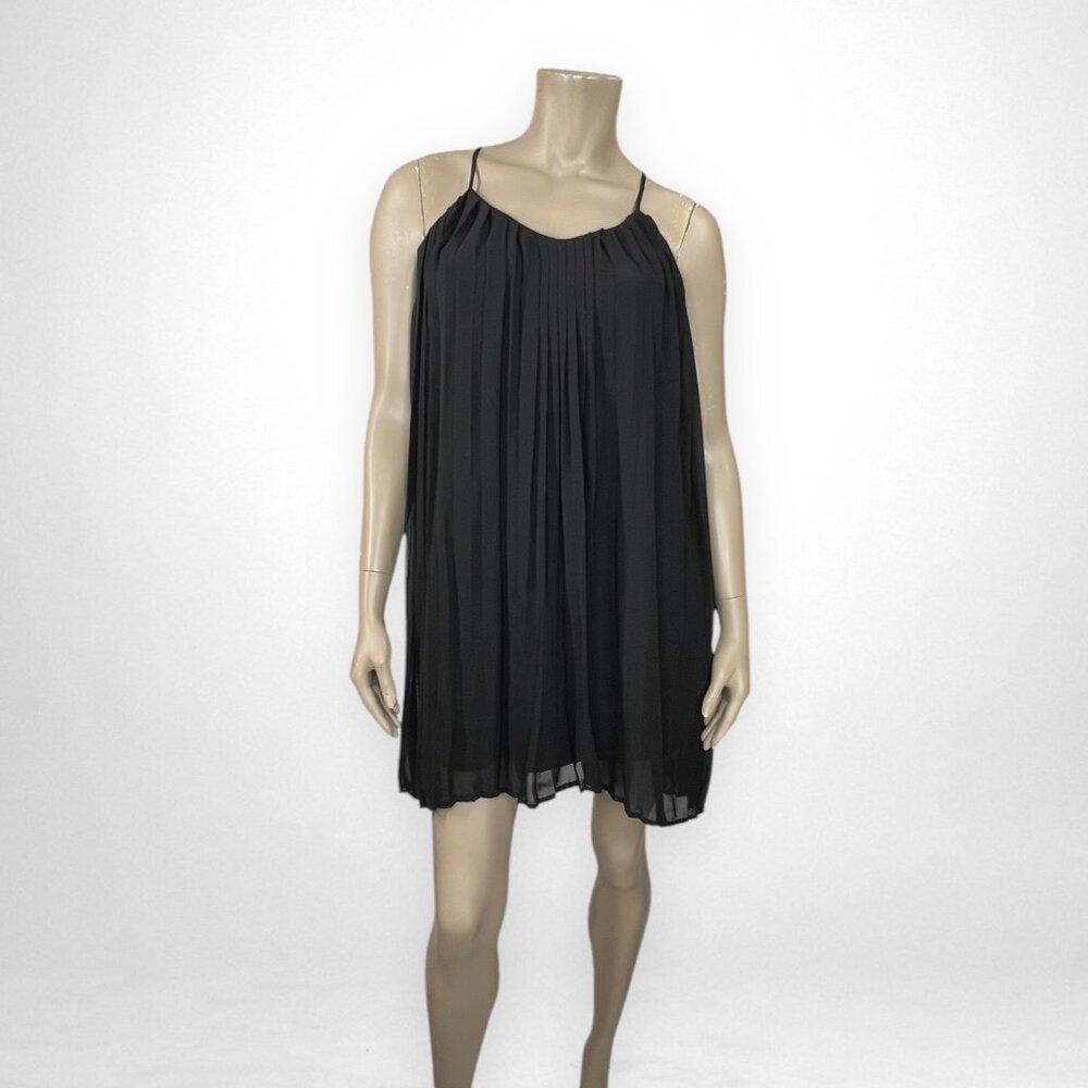 ROMEO & JULIET COUTURE Medium Accordion Pleated Chiffon Black Dress Party
